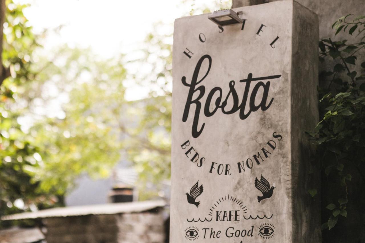 Kosta Hostel Seminyak Eksteriør bilde